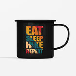 Smaltovaný hrnček EAT SLEEP HIKE REPEAT, 350ml