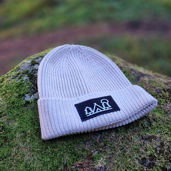 Klasik čiapka kemping - ciapka-biela